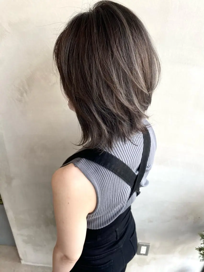 ショート カラー ヘアアレンジ ネイル マツエク・マツパ 透明感カラー ハイライトカラー インナーカラー くびれヘア 外国人風カラー カット ヘアカラー トリートメント 夜23時まで予約🉑 reverieあきらのヘアスタイル