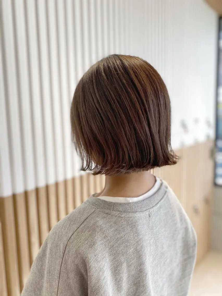 ショート カラー ブリーチ 透明感カラー デザインカラー グレージュ ボブ カット ヘアカラー トリートメント ボブ/ハイトーン 福生Radix 下田のヘアスタイル