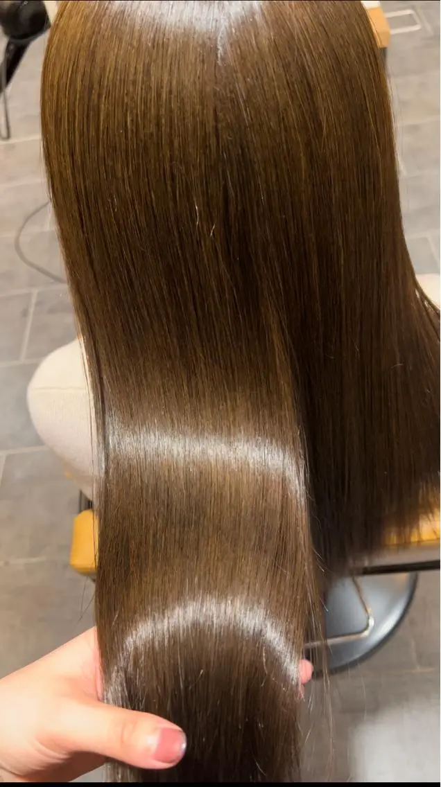 ロング 石崎 真維のヘアスタイル