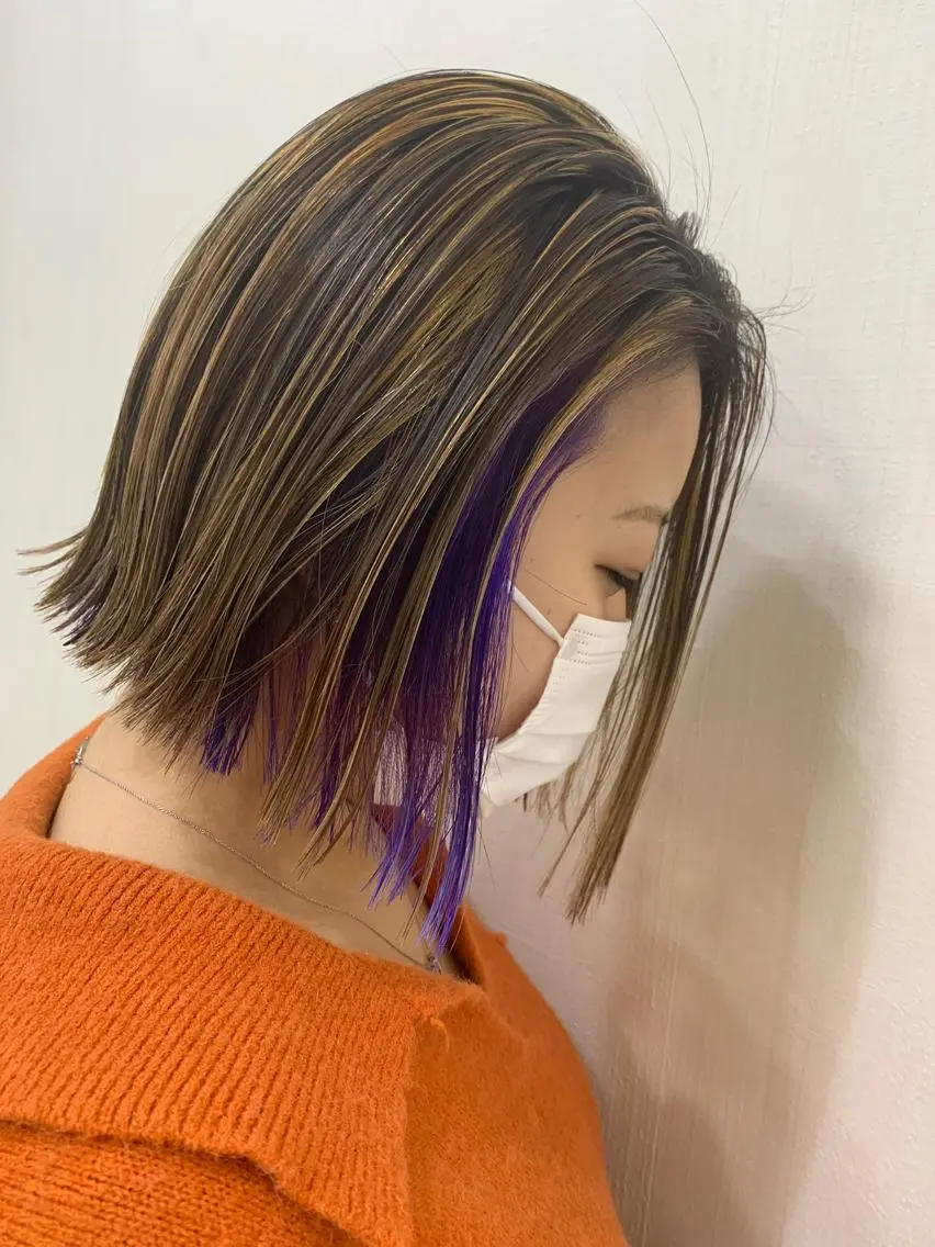 ミディアム カラー ヘアアレンジ ハイライトカラー パープルカラー ハイライト きむえり/髪質改善 /うねり広がり改善のヘアスタイル