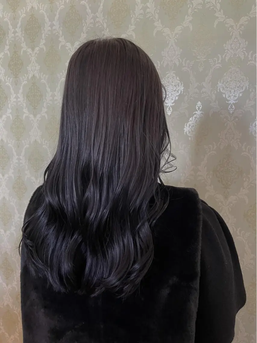 ロング カラー 黒髪 ブルーカラー ブルーブラック ピンクカラー EARTH中島 秋桜久のヘアスタイル
