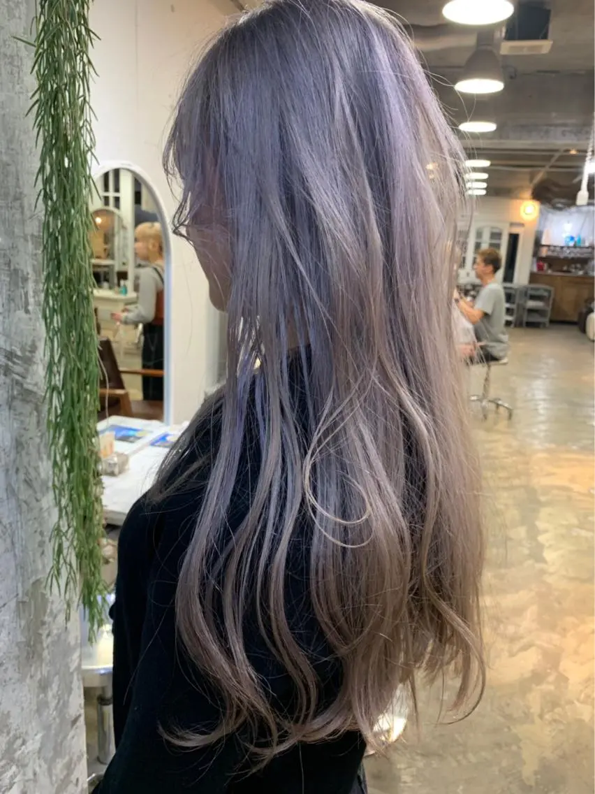 ロング カラー 黒髪 ブリーチ ケアブリーチ ラベンダーカラー Pia ツボイ ケイタのヘアスタイル