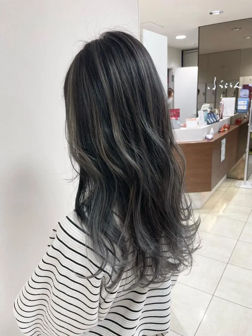 ロング カラー ヘアアレンジ ヘアカラー トリートメント 【Sweep】おじま のぞみのヘアスタイル