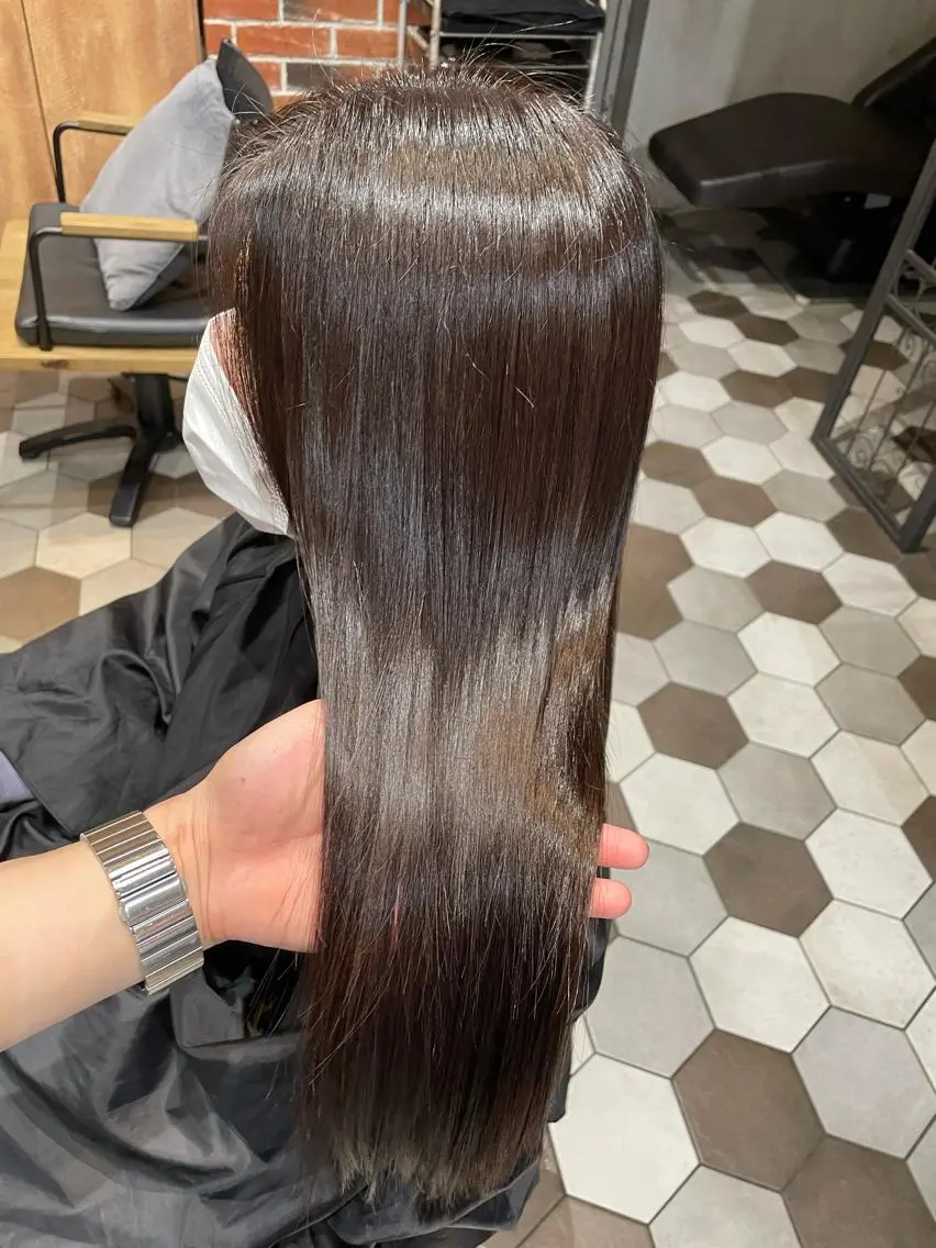 ミディアム カット ヘアカラー 縮毛矯正 トリートメント 髪質改善、縮毛矯正 Core梅田茶屋町店のヘアスタイル