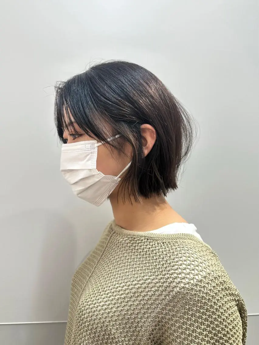 ショート カラー パーマ ヘアアレンジ メンズ キッズ ネイル マツエク・マツパ アイブロウ 切りっぱなしヘアボブ ミディアムヘアRYOのヘアスタイル