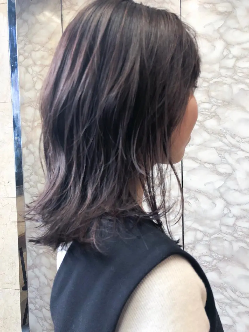 ミディアム カラー パーマ ヘアアレンジ ラベンダーカラー ヘアカラー トリートメント TOMO GEEKS代表のヘアスタイル