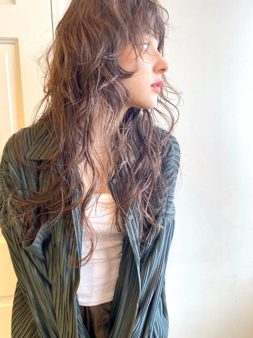 ロング パーマ MION✂️ 似合わせカットのヘアスタイル