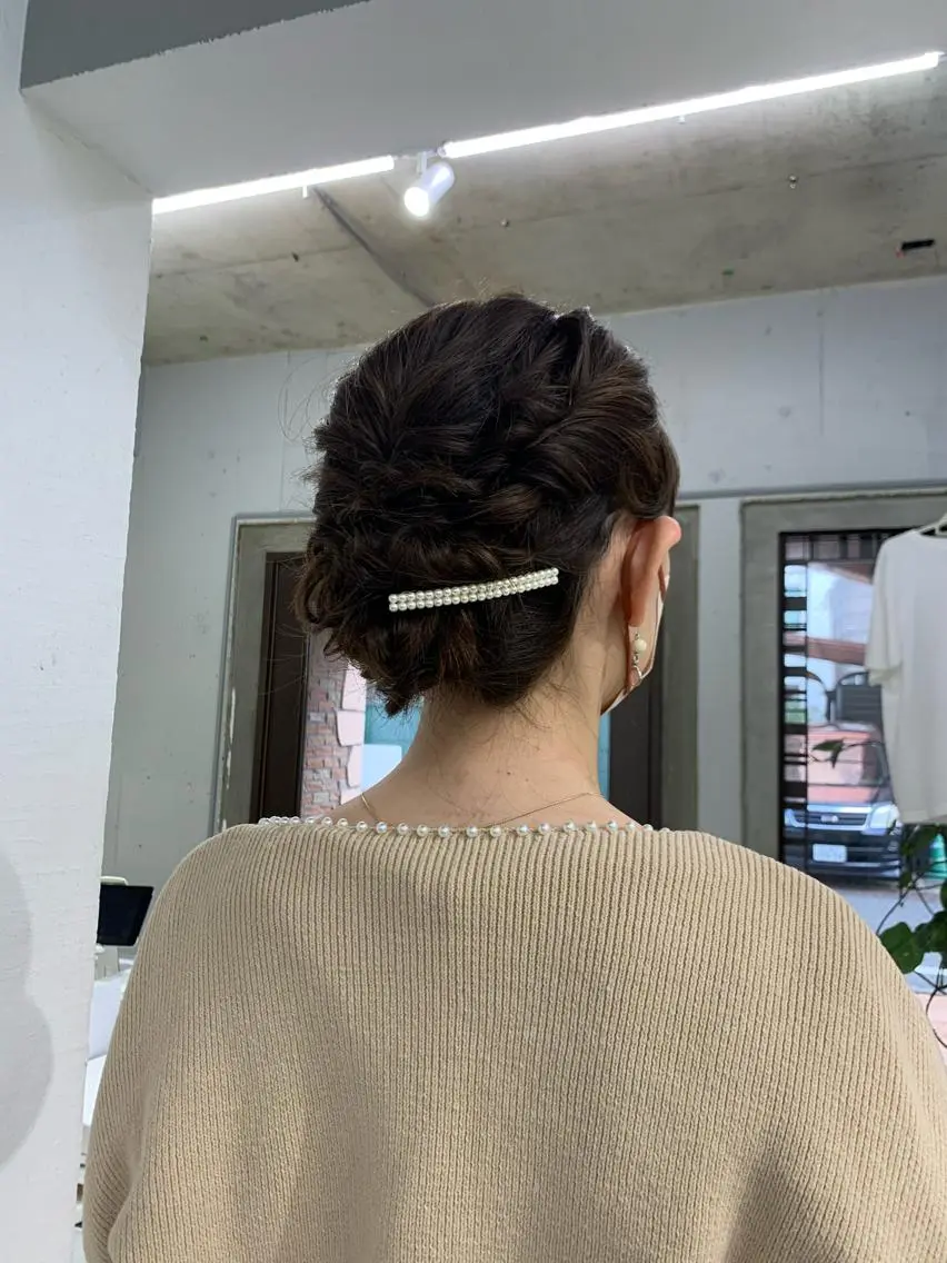 ミディアム ヘアアレンジ 結婚式・ブライダル 卒業式ヘアセット🎀 ヘアアレンジのヘアスタイル
