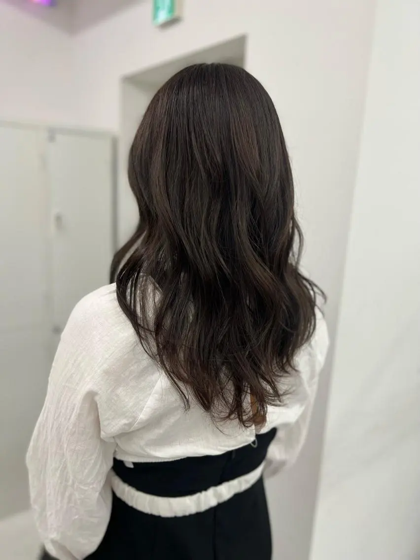 セミロング ヘアカラー ロン毛美容師 タイチ👽のヘアスタイル