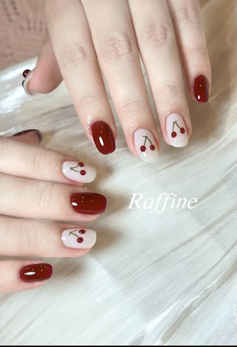 ネイル ハンドネイル RAFFINE haru🦋🩵のネイルデザイン