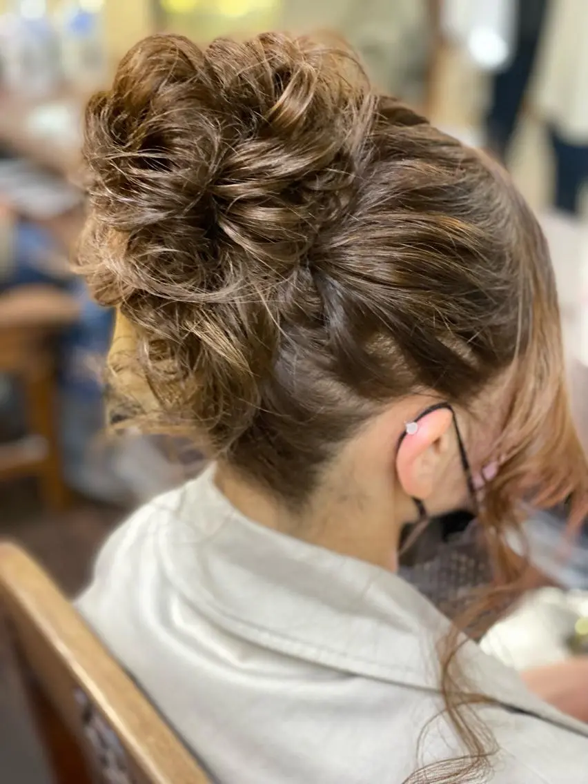 ロング ヘアセット 泉 汐織のヘアスタイル
