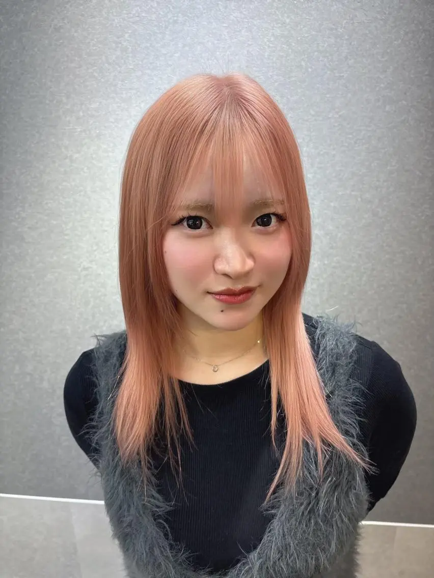 ミディアム カラー ブリーチ 透明感カラー ハイトーンカラー 韓国風ヘア レイヤーカット カット ヘアカラー トリートメント lafit ラフィット 下大利のヘアスタイル
