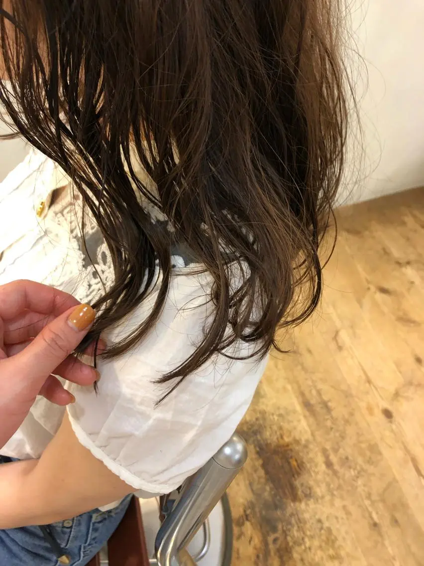 セミロング パーマ Sea by LUVISM アヤノのヘアスタイル