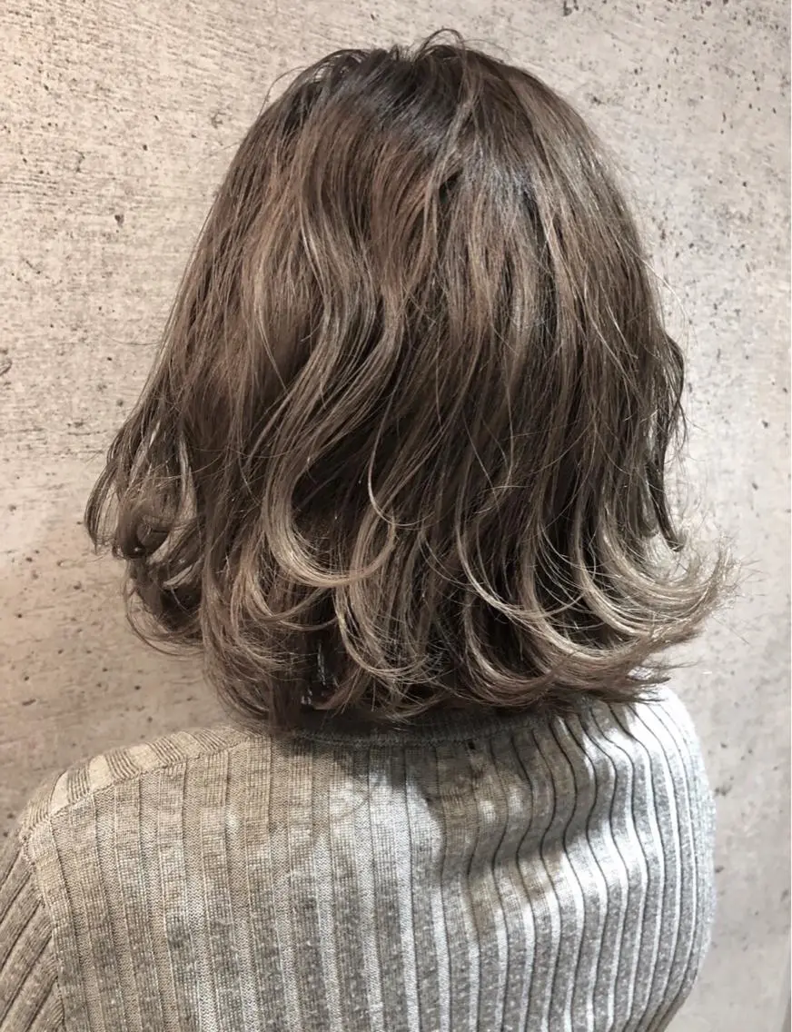 ミディアム カラー 久保 敏之のヘアスタイル