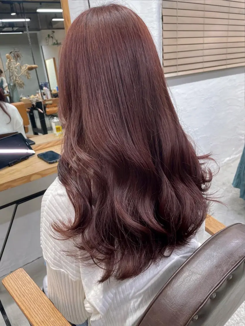 ロング カラー カット ヘアカラー トリートメント 韓国ヘア/暖色カラー 新美多英のヘアスタイル