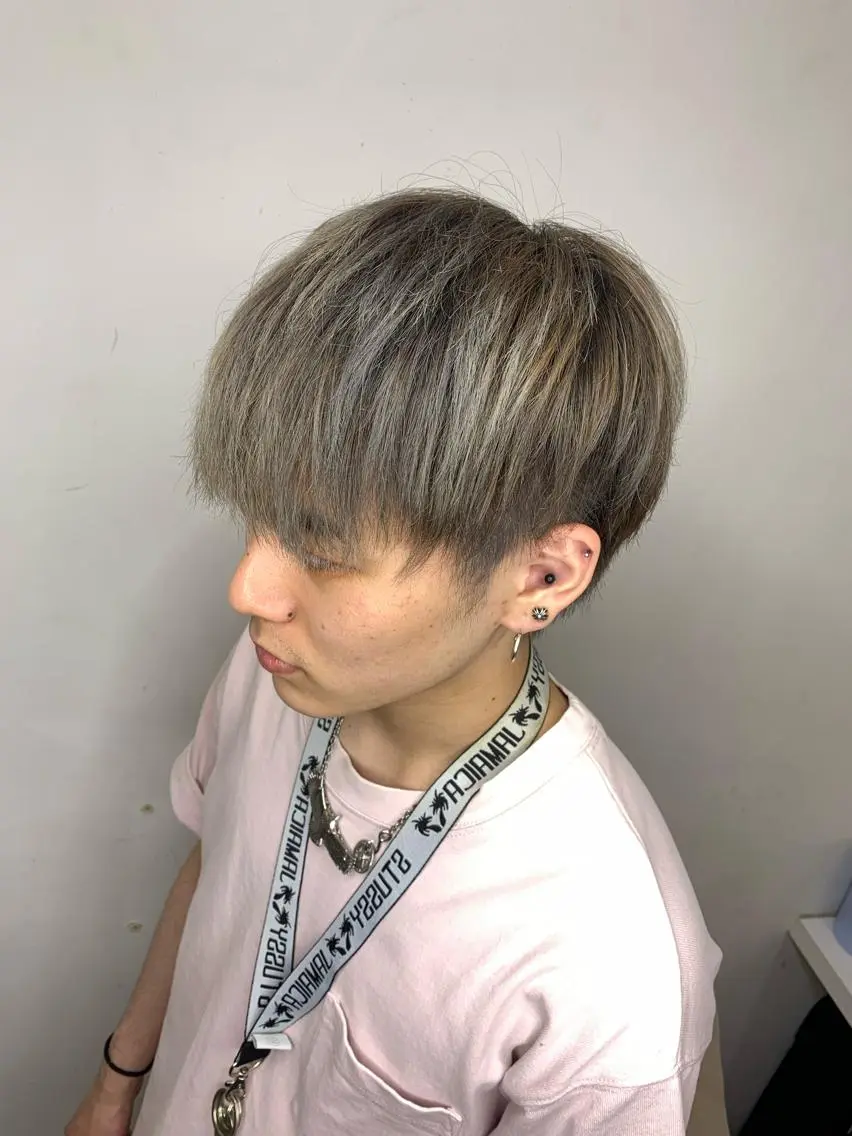 ショート カラー メンズ マッシュ カット ヘアカラー ヘッドスパ メンズ/韓国レイヤー /透明感カラー那須野のヘアスタイル