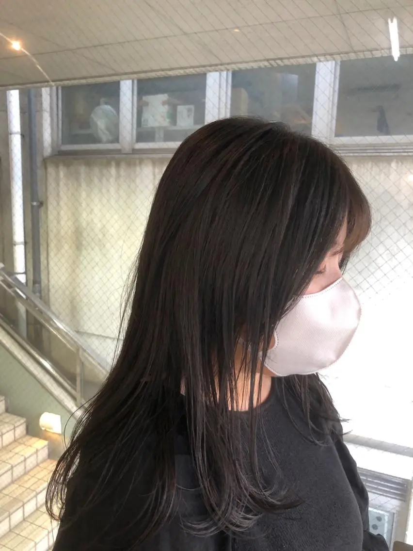 カラー 竹内 絢香のヘアスタイル