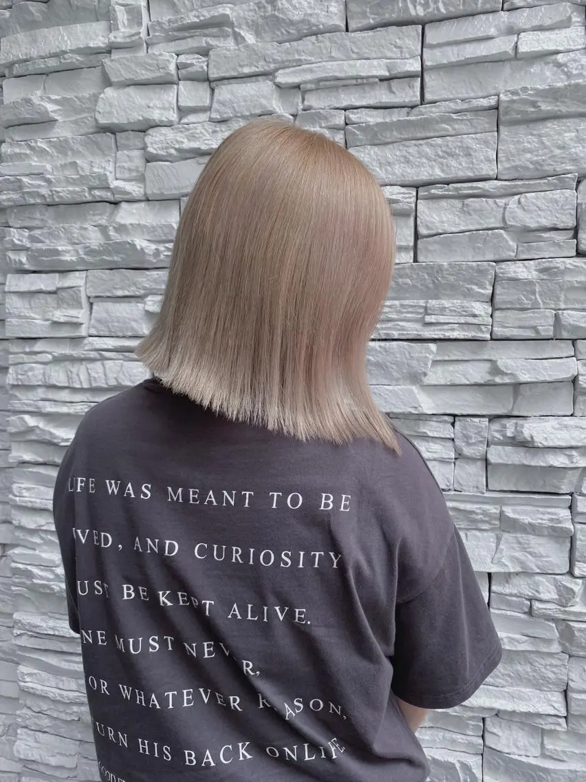 ショート カラー ヘアアレンジ ハイトーンカラー 🧡梅田ハイトーン カラー🧡runaのヘアスタイル