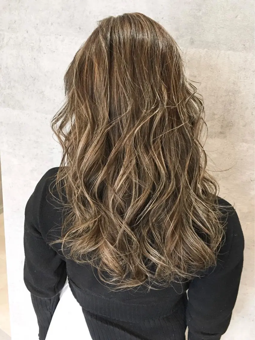 セミロング ヘアカラー トリートメント KYOKO 【Bear】のヘアスタイル