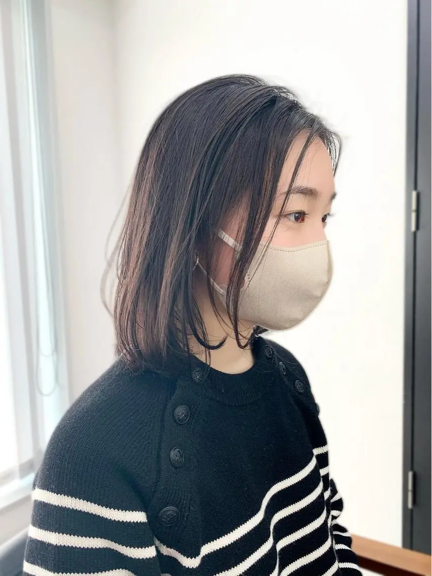 セミロング カラー パーマ ヘアアレンジ メンズ キッズ ネイル マツエク・マツパ アイブロウ カット トリートメント レイヤーカット／ 巻ける縮毛矯正のヘアスタイル