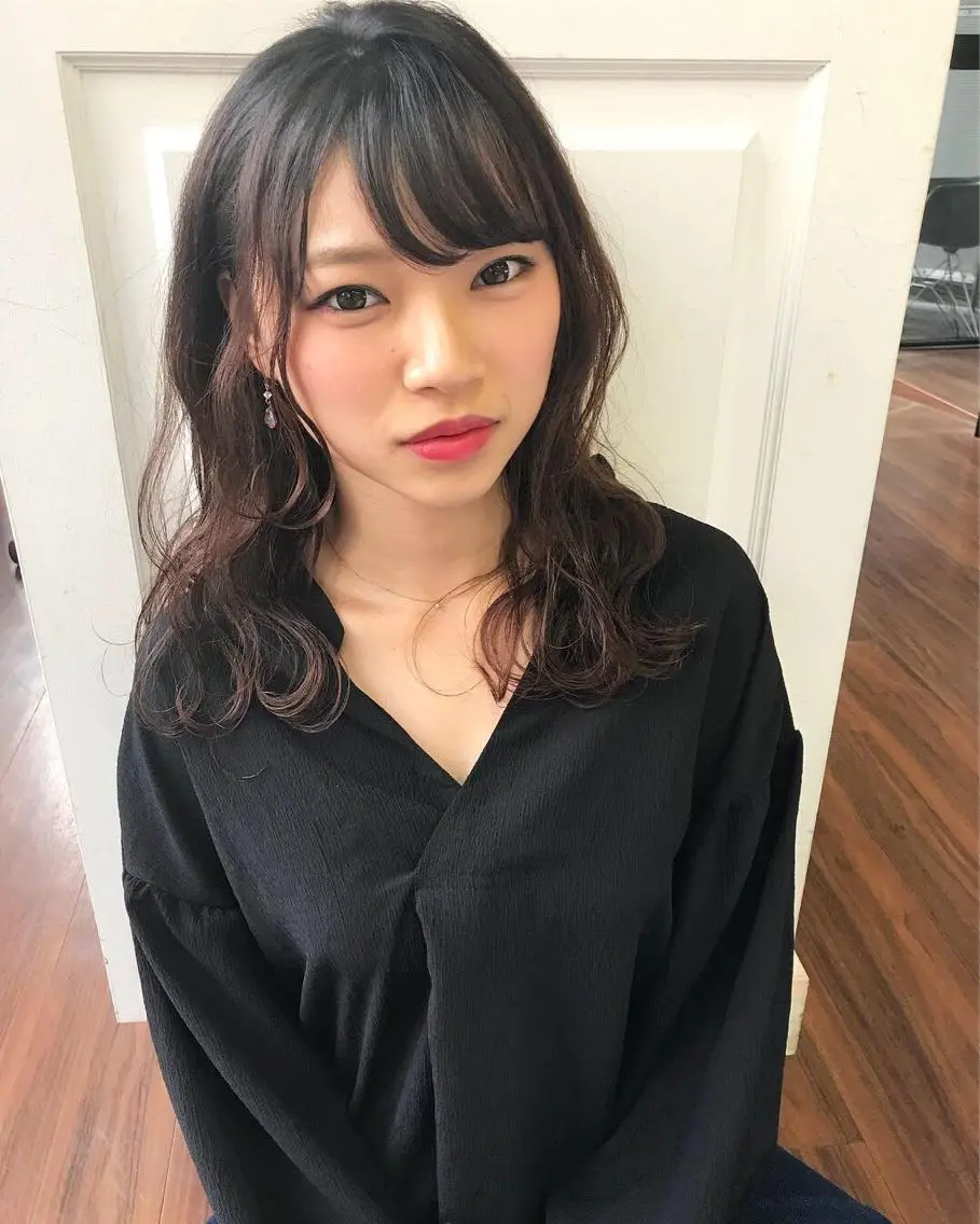 セミロング カラー パーマ ヘアアレンジ カット ヘアカラー トリートメント 成松 勇治のヘアスタイル