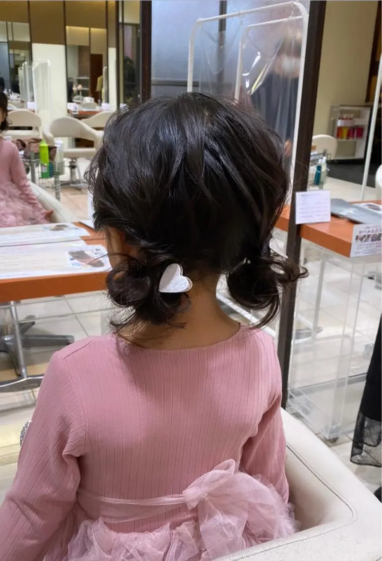 ヘアアレンジ ヘアセット 佐野 遥菜のマツエク・マツパデザイン