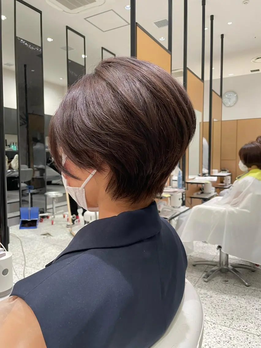 ショート カラー くびれヘア ショートヘア 中西 優典のヘアスタイル