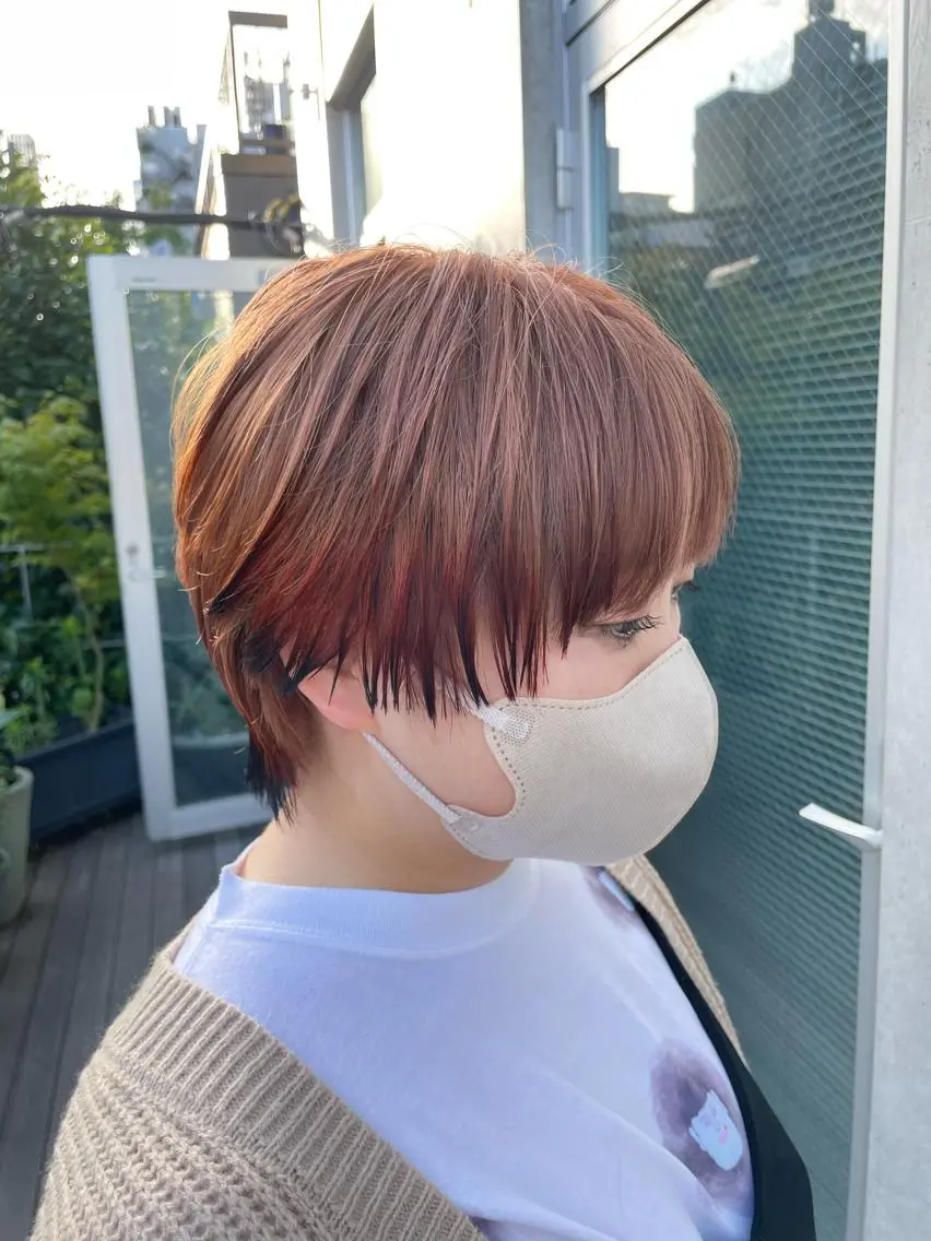 ミディアム カラー インナーカラー 推し ブリーチ 髪質改善のヘアスタイル