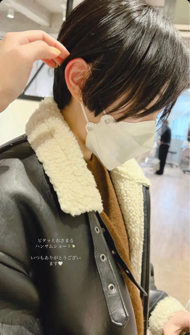 ショート mayu🤍 透明感カラーのヘアスタイル