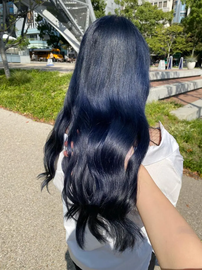 ロング カラー 黒髪 ブルーカラー ブルーブラック 髪質改善/ TECHIのヘアスタイル