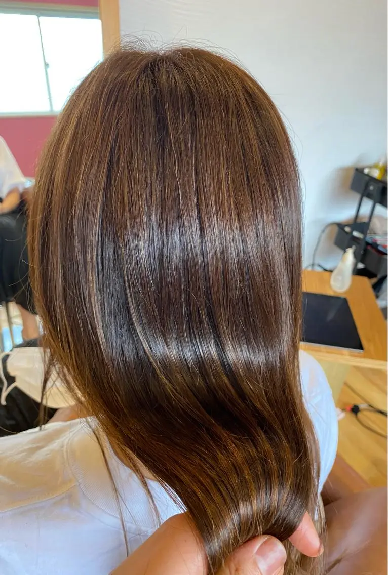 ロング 酸性ストレート/ブリ ーチなしWカラー河本のヘアスタイル