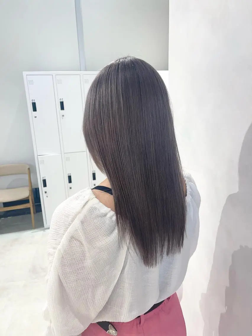セミロング カラー グレージュ ヘアカラー トリートメント 🦋レイヤーカット ミドリカワ🦋のヘアスタイル