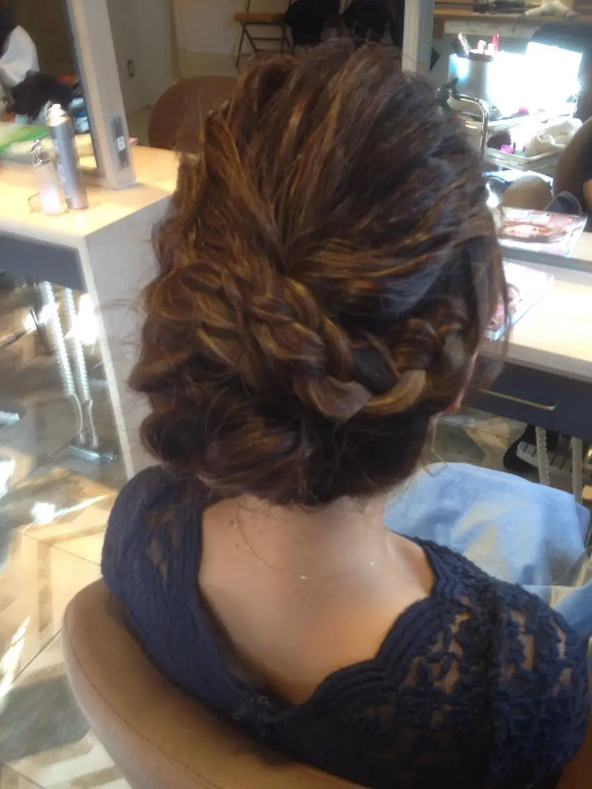 ショート ミディアム セミロング ヘアアレンジ 【体験】韓国 メイク&ヘア天神のヘアスタイル