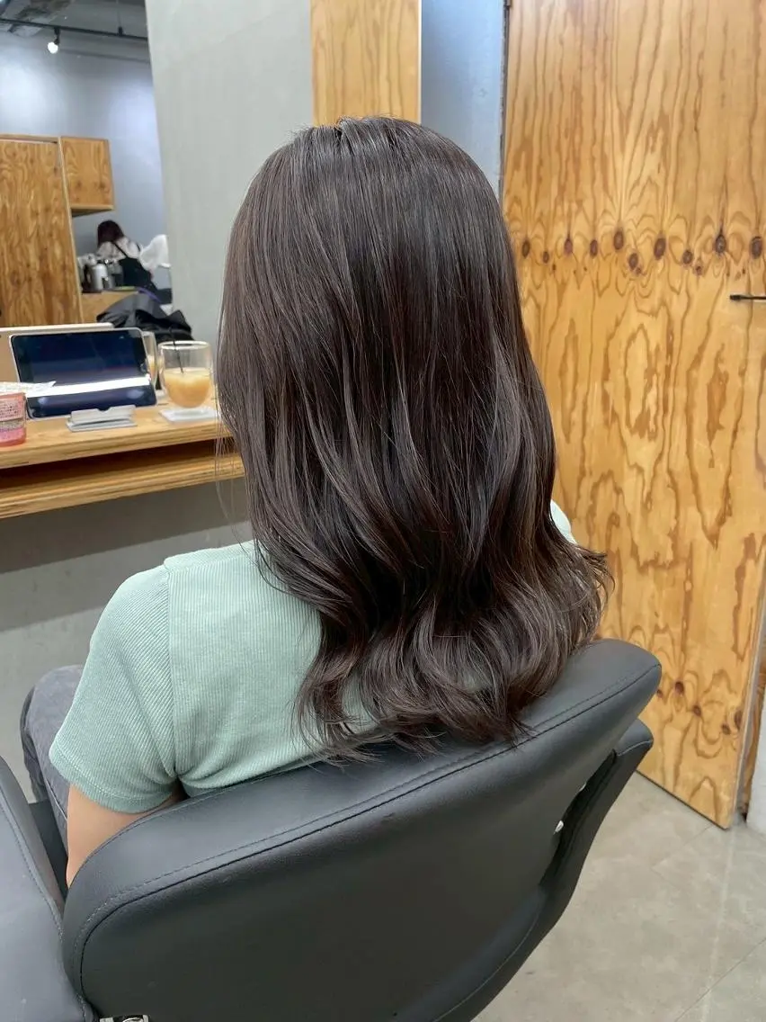 セミロング カット ヘアカラー トリートメント N 【エヌ】のヘアスタイル