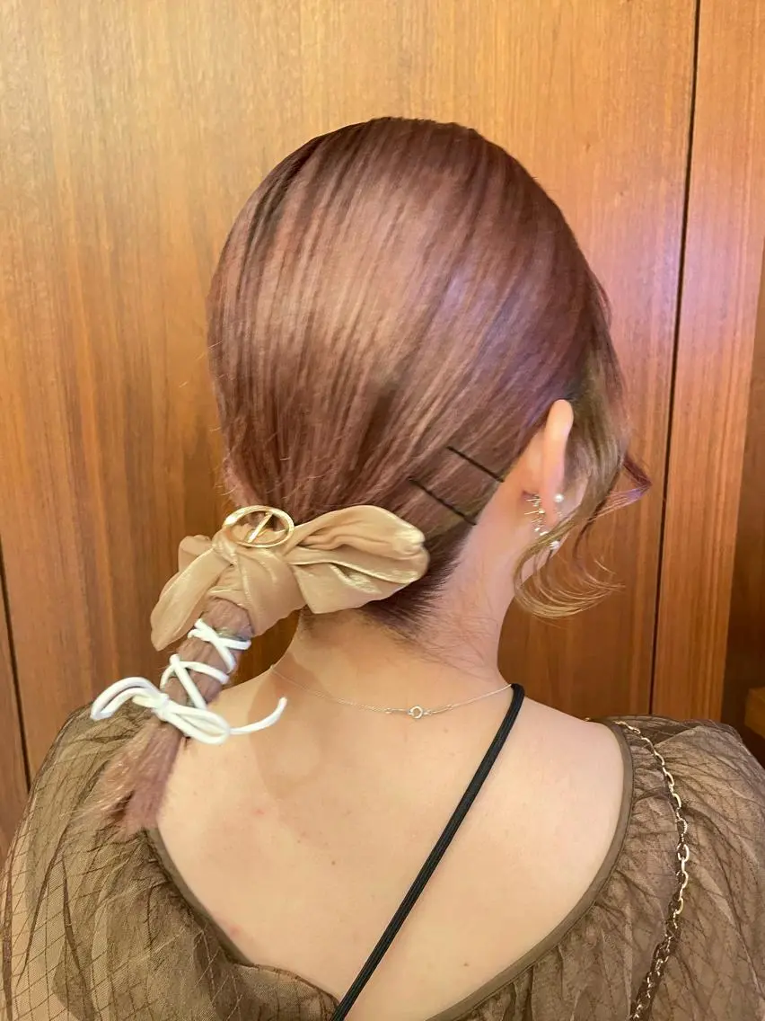セミロング ヘアアレンジ ヘアセット すぐ巻ける縮毛矯正 🍀勝倉　麗のヘアスタイル