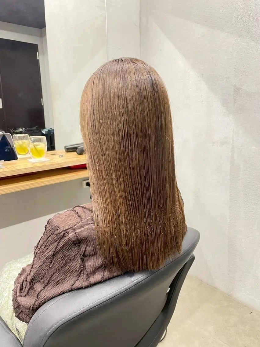 セミロング N 【エヌ】のヘアスタイル