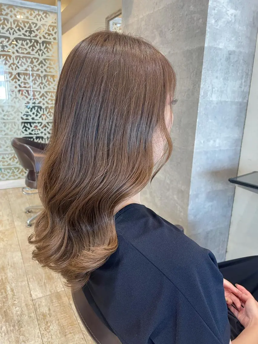 ロング カラー カット ヘアカラー トリートメント 小顔/似合わせカット 杉山莉菜のヘアスタイル