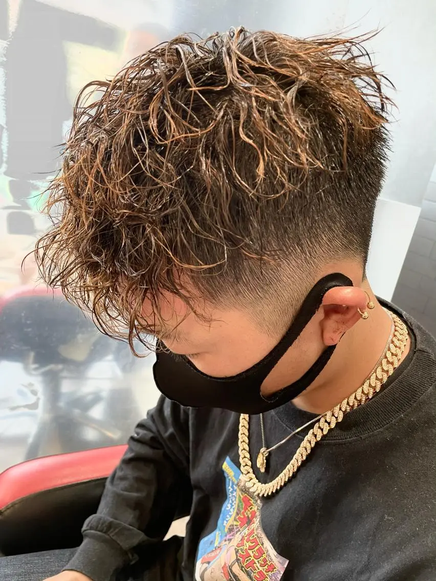 ショート カラー パーマ メンズ メンズヘア特化 崎田 成人のヘアスタイル