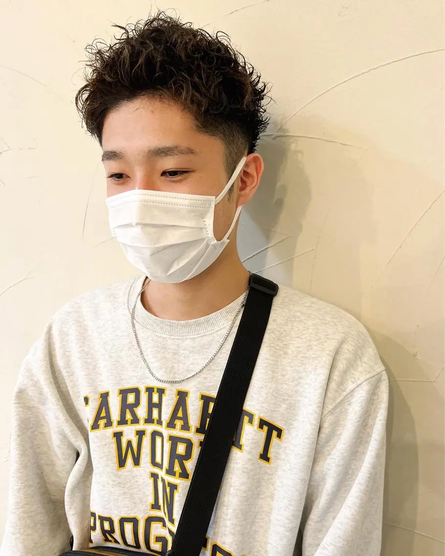 ショート カラー パーマ メンズ メンズパーマ 樋野 亮のヘアスタイル