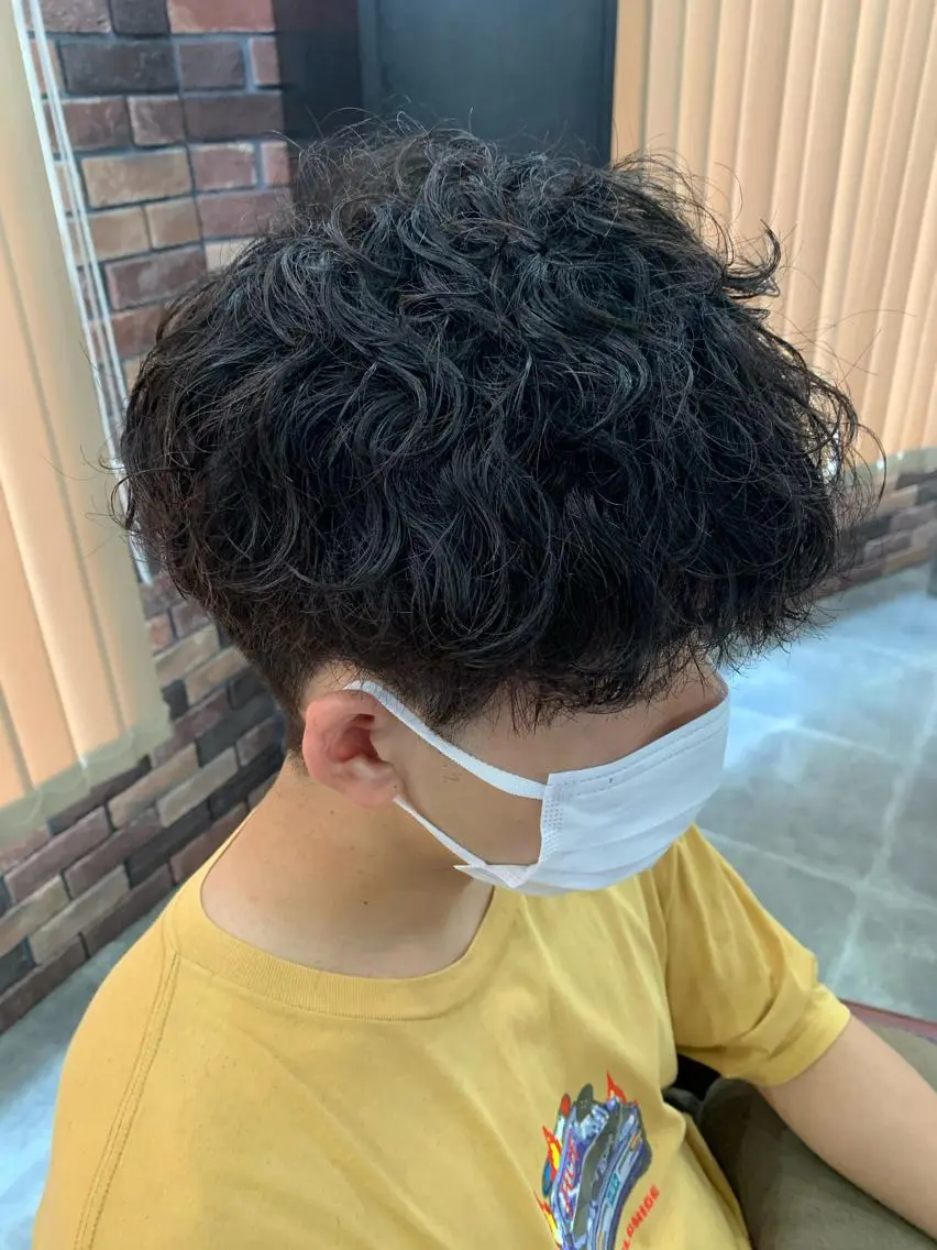 ショート パーマ メンズ カット パーマ メンズ支持率No.1 店長 石川和馬のヘアスタイル