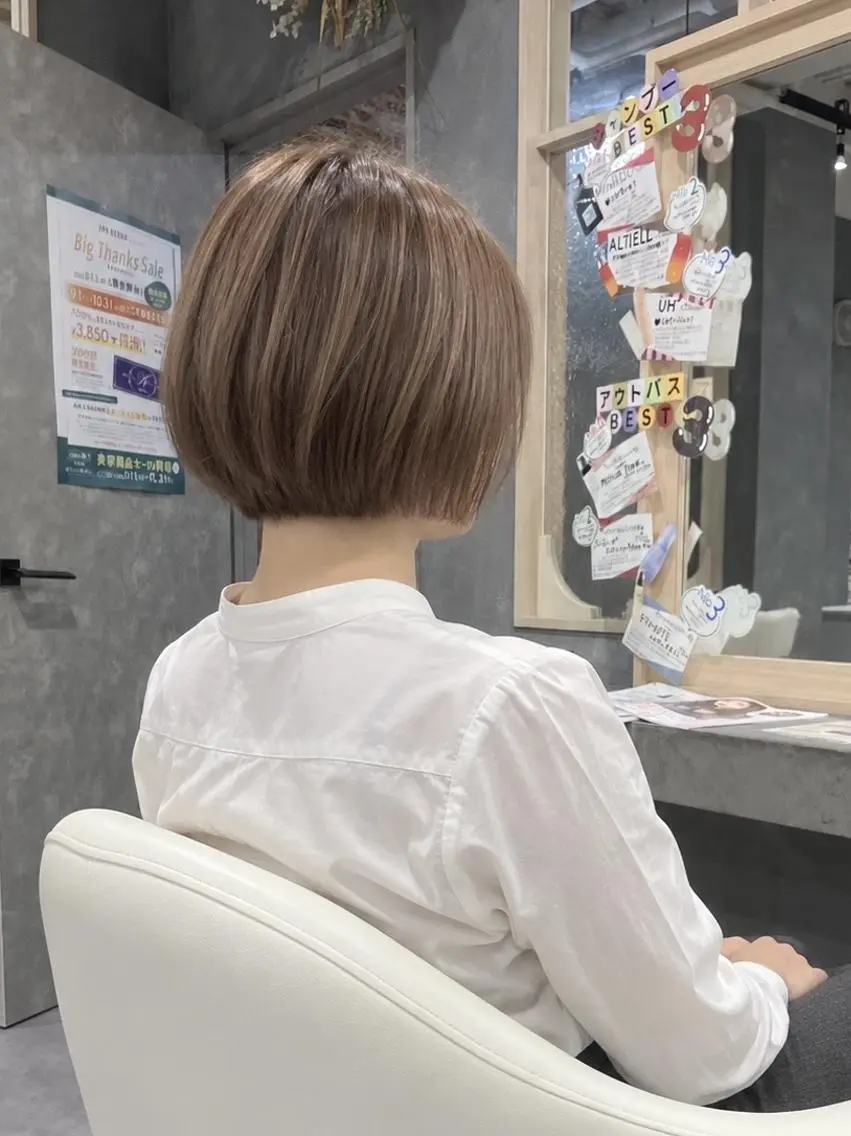 ショート カラー 川畑 理花のヘアスタイル