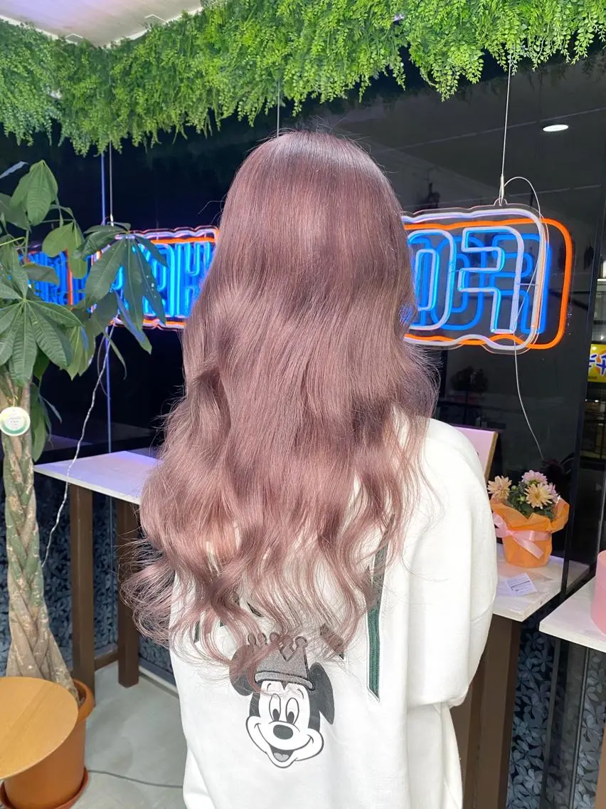 ロング ヘアカラー 🔥金山 諒平🔥のヘアスタイル