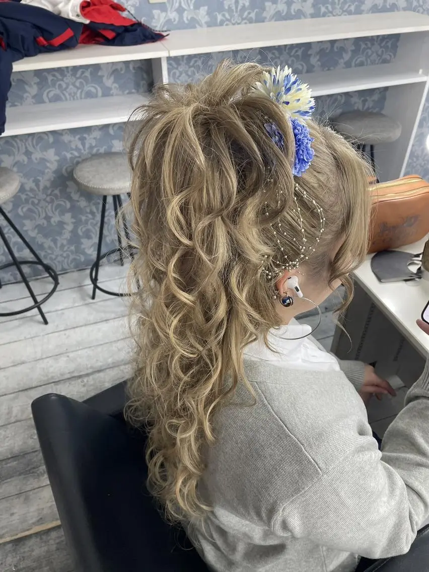 ヘアアレンジ ハーフアップ ヘアセット shizuka 👸ヘアセット✨のヘアスタイル
