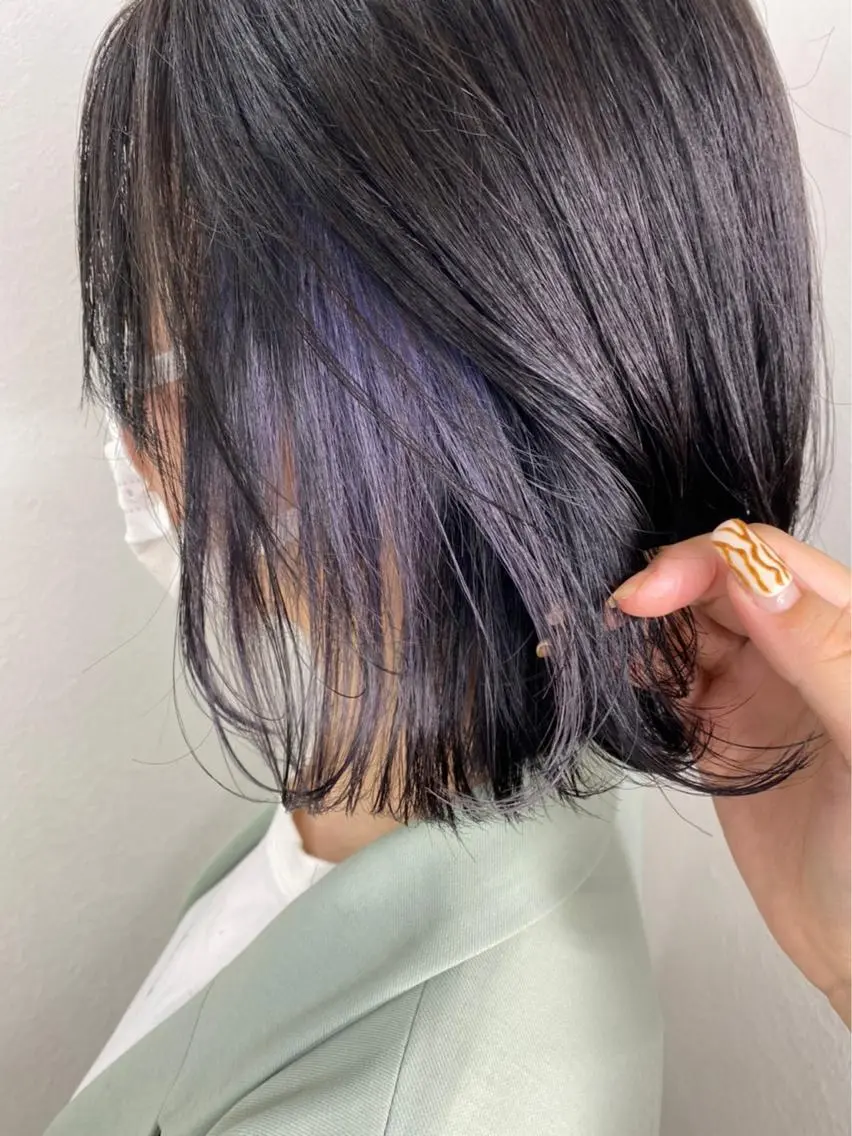 ミディアム カラー 黒髪 ブルーカラー ブルーブラック インナーカラー ラベンダーカラー 遠藤沙也加 /レイヤーカットのヘアスタイル