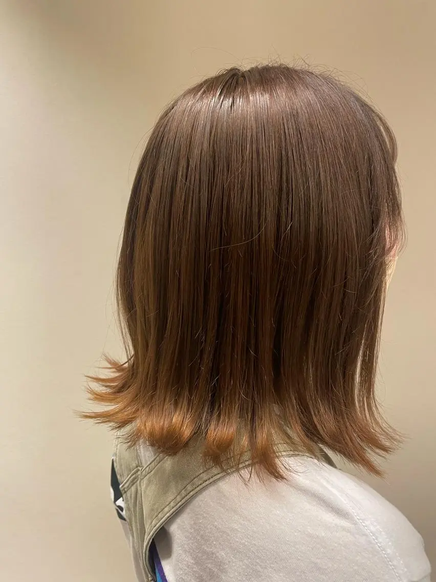 ミディアム 神谷 亜結美のヘアスタイル