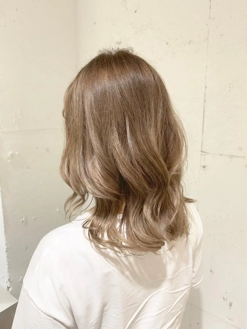 ミディアム カラー ブリーチ ヘアカラー レイヤー/大人メンズ パーマ🌀 平島拓也のヘアスタイル