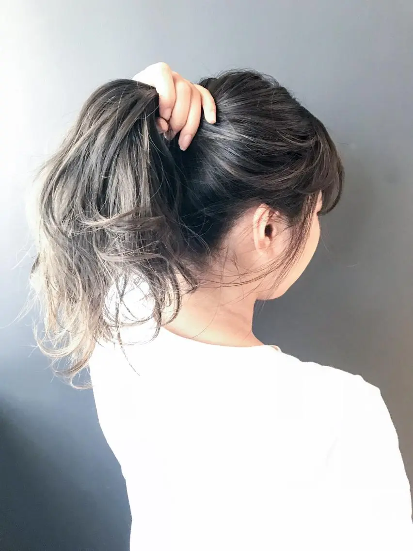 ミディアム カラー ハイライトカラー ハイライト カット ヘアカラー BOX mico.のヘアスタイル