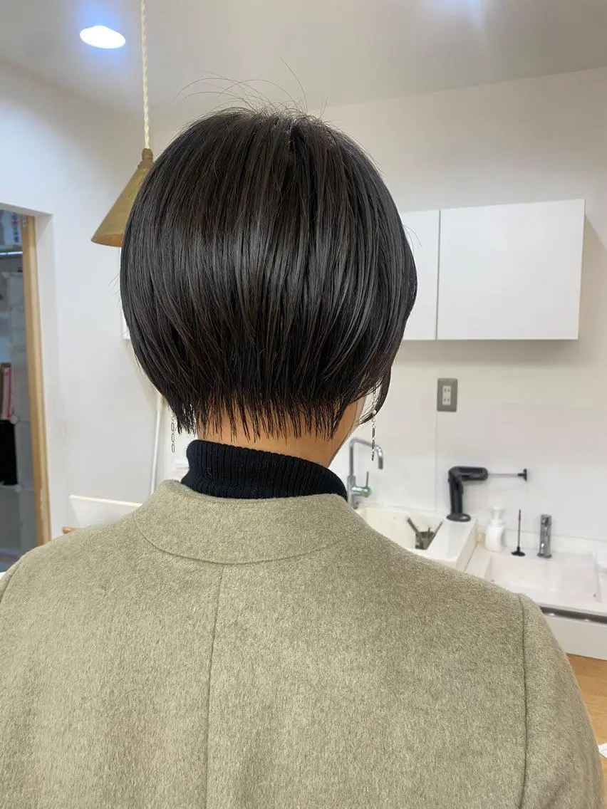 ショート カラー カット ヘアカラー トリートメント 安永 涼のヘアスタイル