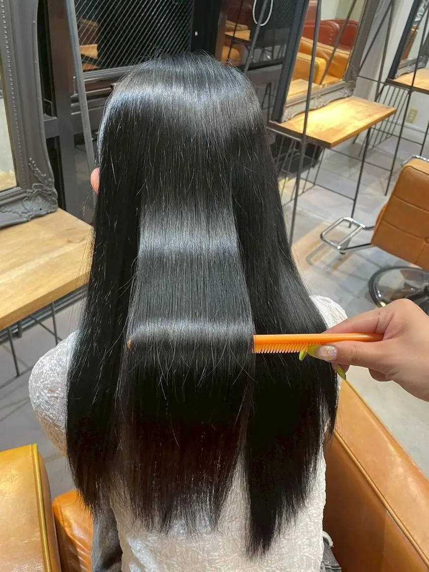 カラー ili 梅田のヘアスタイル