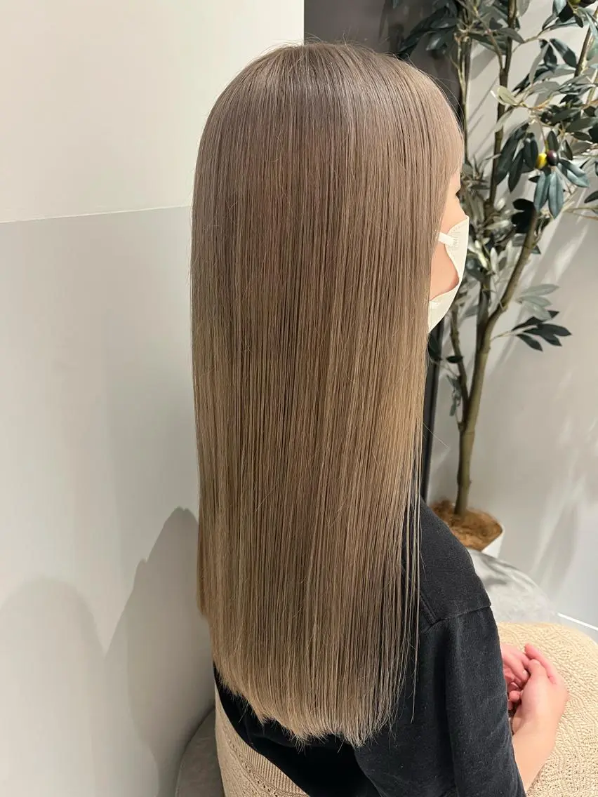 ロング カット ヘアカラー トリートメント aoi ♡グレージュ ・ベージュカラーのヘアスタイル